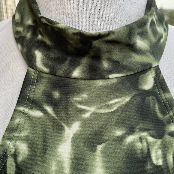 3/$20 Mossimo high neck army olive green bikini top size small - Picture 5 of 12
